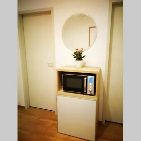 Next To Central-station, Fair 10min 아파트