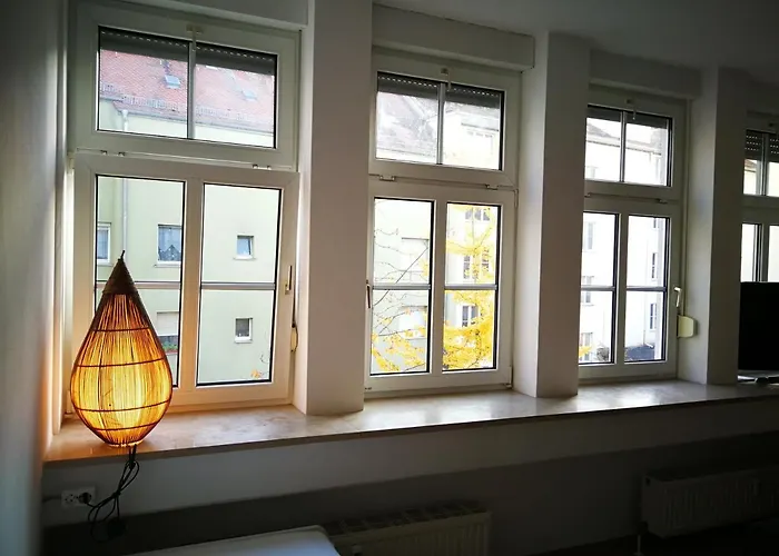 Next To Central-station, Fair 10min Núremberg